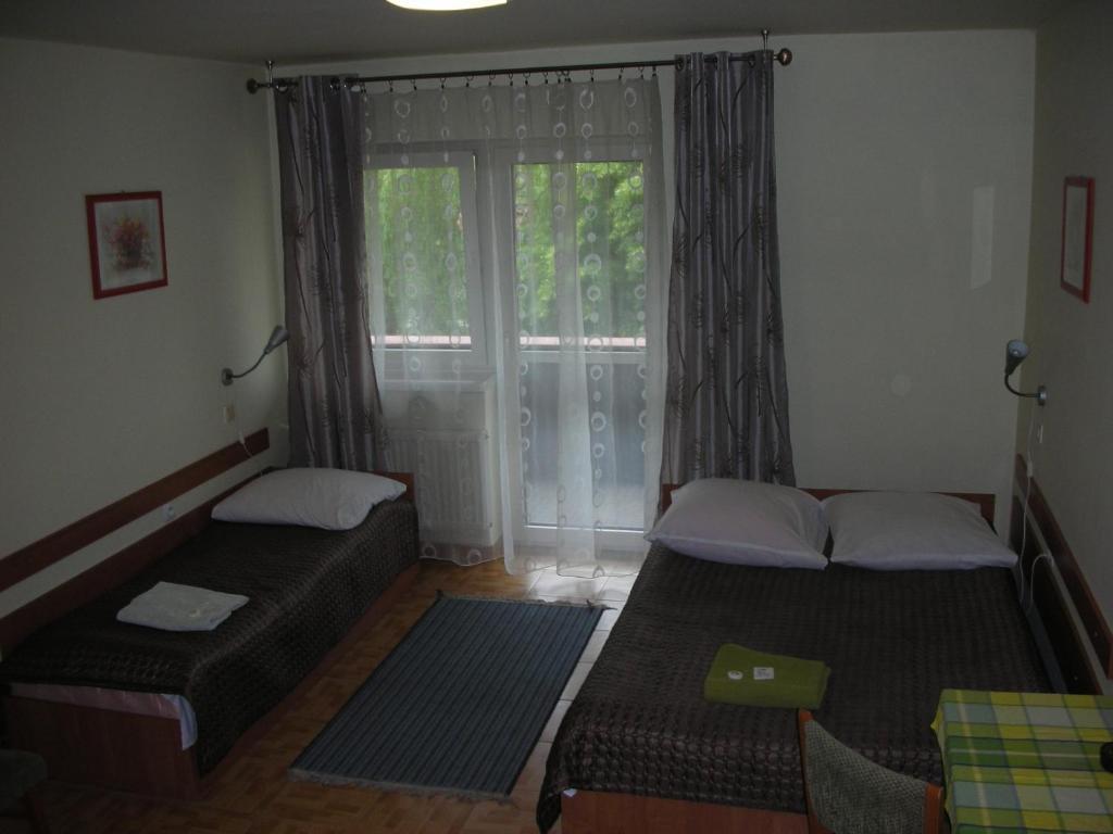 Zajazd Kosynier Wegrzce Room photo